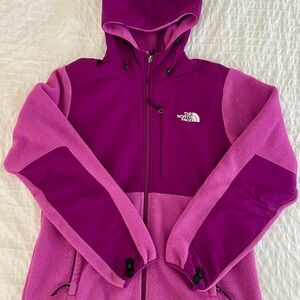 The North Face Women's Magenta and Purple, size M